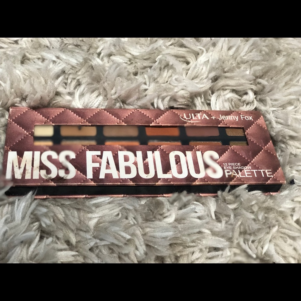 Makeup palette